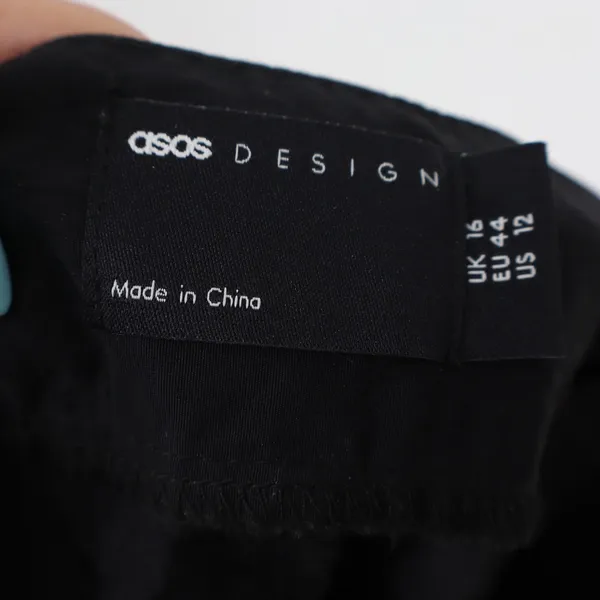 ASOS DESIGN Skirt Womens 12 Cargo Mini Black Buckle Utility Excellent - Image 2