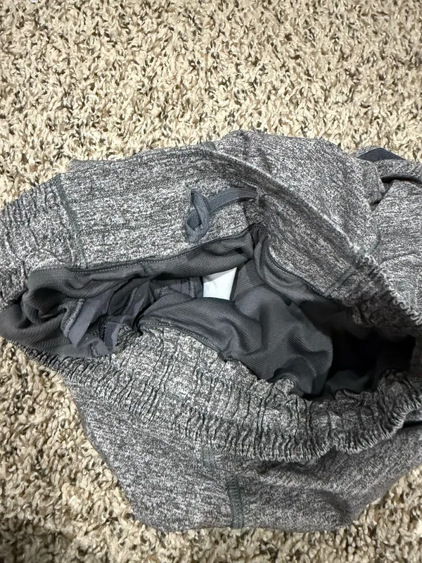 Lululemon Hotty Hot Short II *Long 4" - Image 3