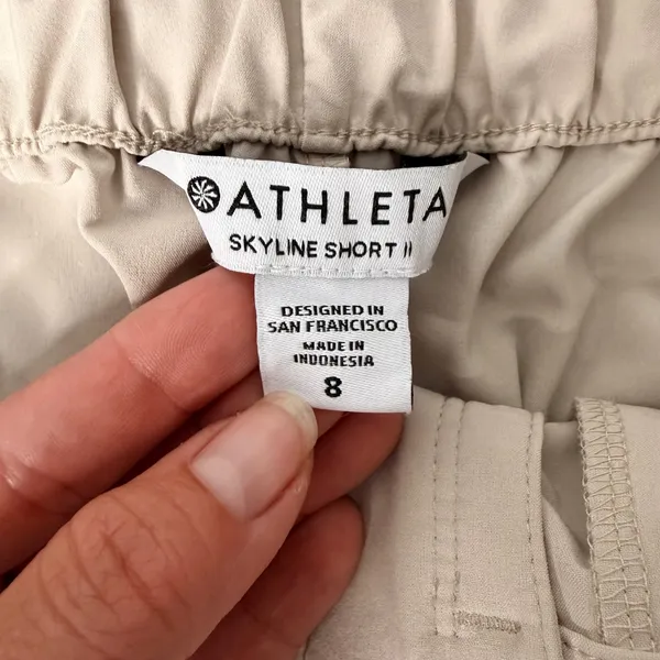 Athleta Skyline Short II Women 8 Abalone Beige Paperbag Waist - Image 3