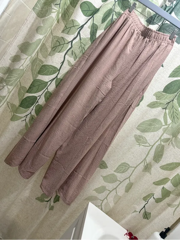Hem & Thread Blush Pink High-Waist Wide Leg Split Pants - Image 4