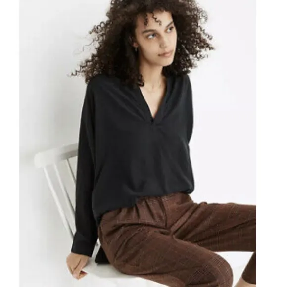 Madewell black sand washed popover top size M - Image 4