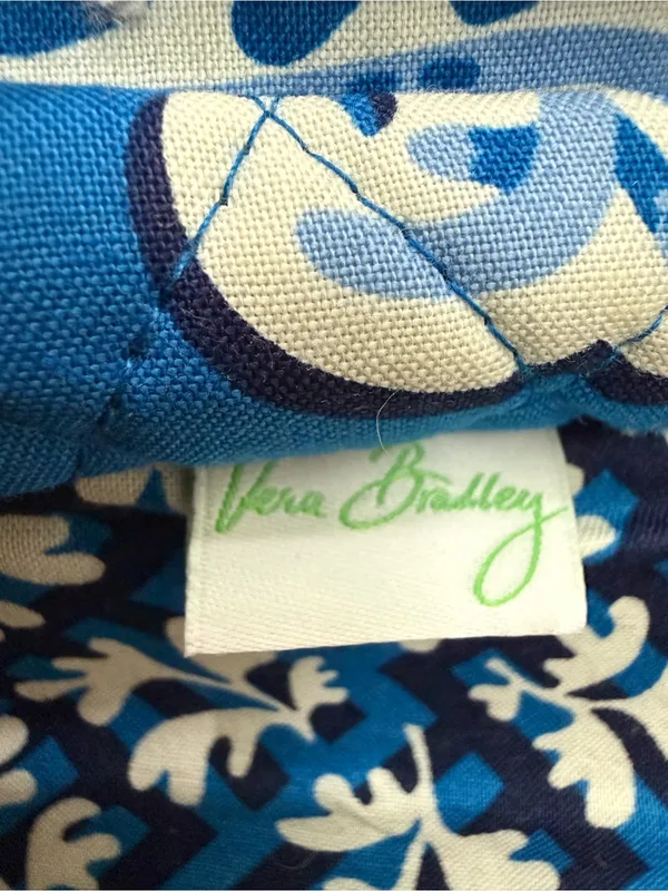 VERA BRADLEY Blue Lagoon Quilted Floral All Wrapped Up Jewelry Cosmetic Bag - Image 4
