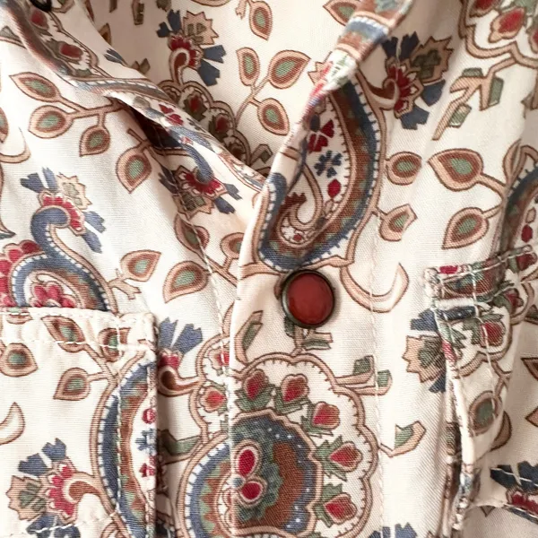 Liz Sport Beige Red Paisley Wester Snap Button Vintage Collared Shirt Medium - Image 8
