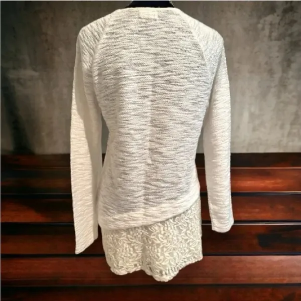 Cloth & Portrait White Knit Long Sleeve Top Floral‎ Lace Hem Tunic Small - Image 4