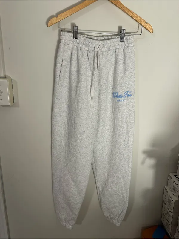 White Fox Boutique season 7 sweatpants marl grey extra small - Image 2