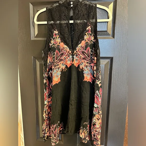 Free People Small Dress - Image 3