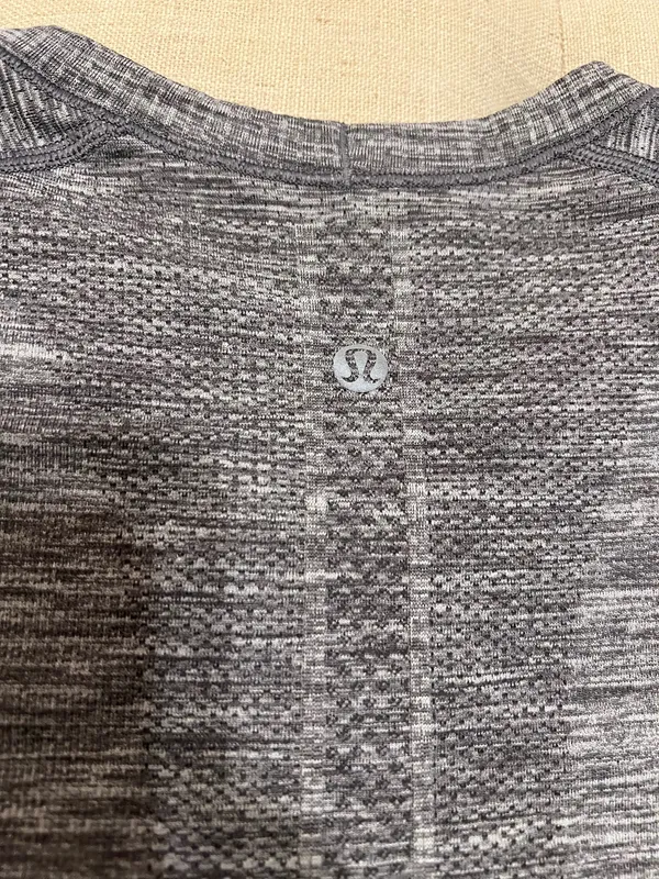 Lululemon Swiftly Short Sleeve Gray - Image 6