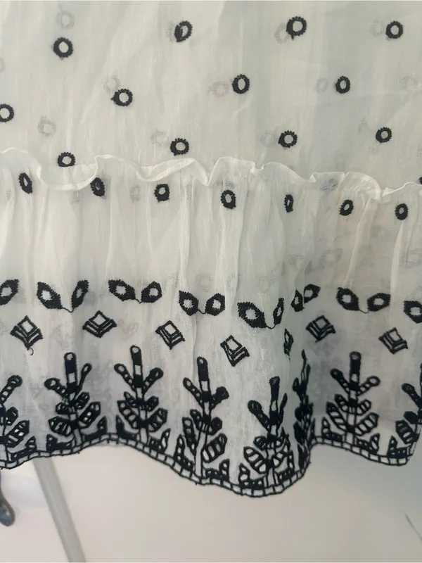 Derek Lam Crosby babydoll top eyelet white navy tie soft and pretty size 10 - Image 5