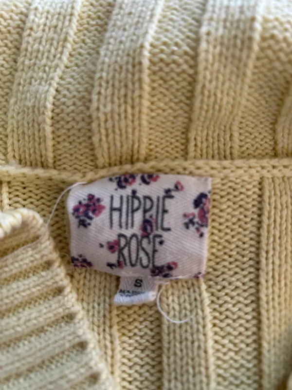 Yellow Sweater V Neckline - Image 2