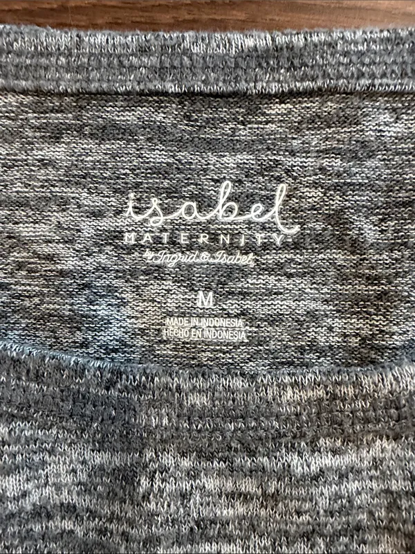 Isabel Maternity by Ingrid & Isabel Heathered Gray Top Size Medium - C11-270 - Image 2