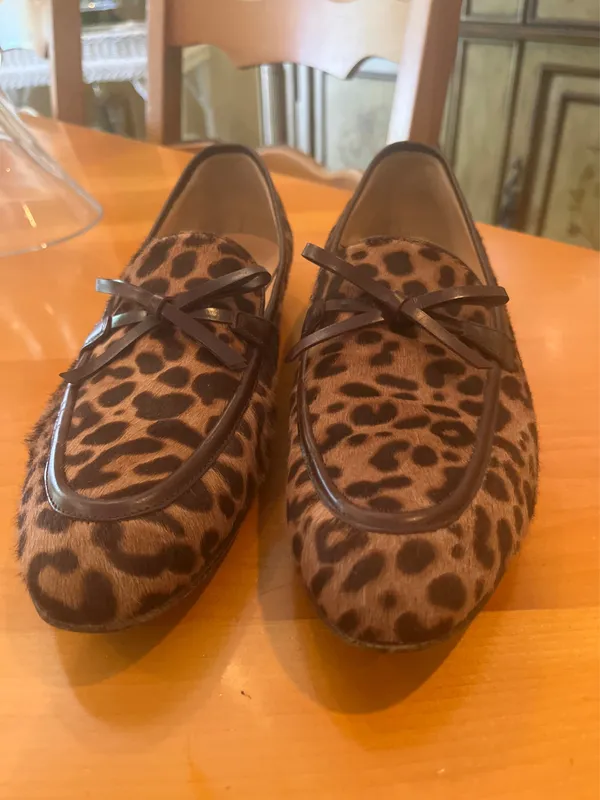Classic Leopard J Crew Loafer w leather trim amd bow / size 9 - Image 3