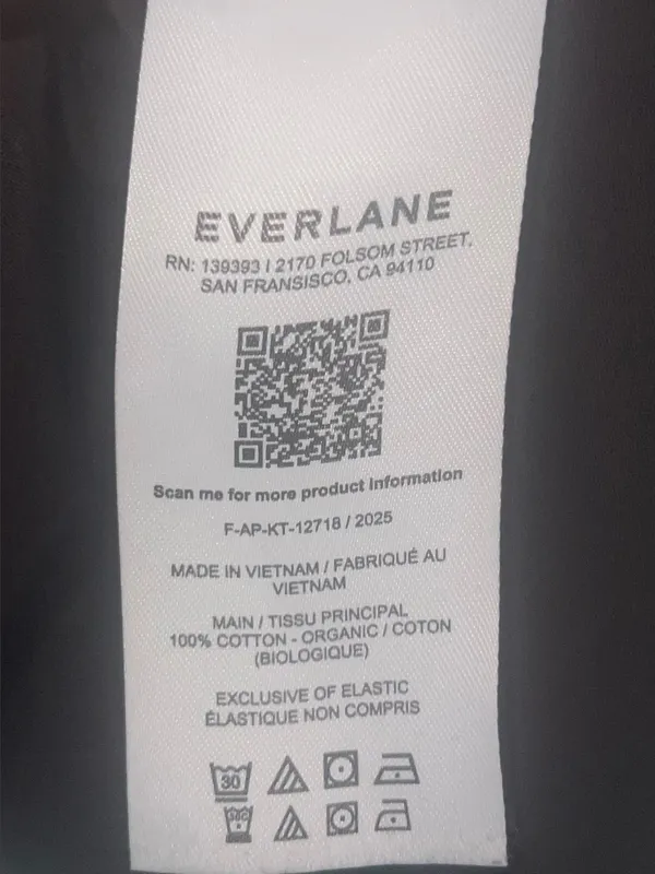 EVERLANE THE SLIM LONG-SLEEVE CREW IN ESSENTIAL COTTON dark chocolate xxl - Image 4