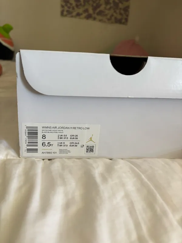 Jordan 11 Retro Low - Image 2