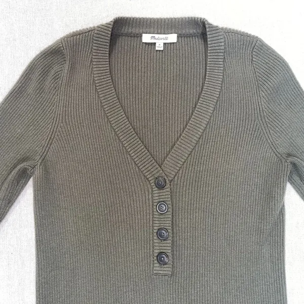Madewell | Olive Ruffle-Cuff Henley Sweater | Medium - Image 6