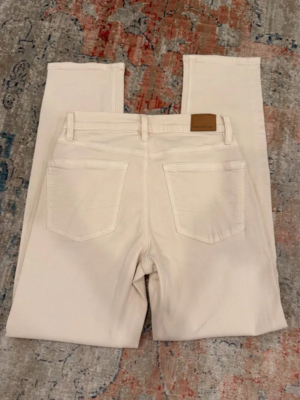 American Eagle Jeans - Image 3