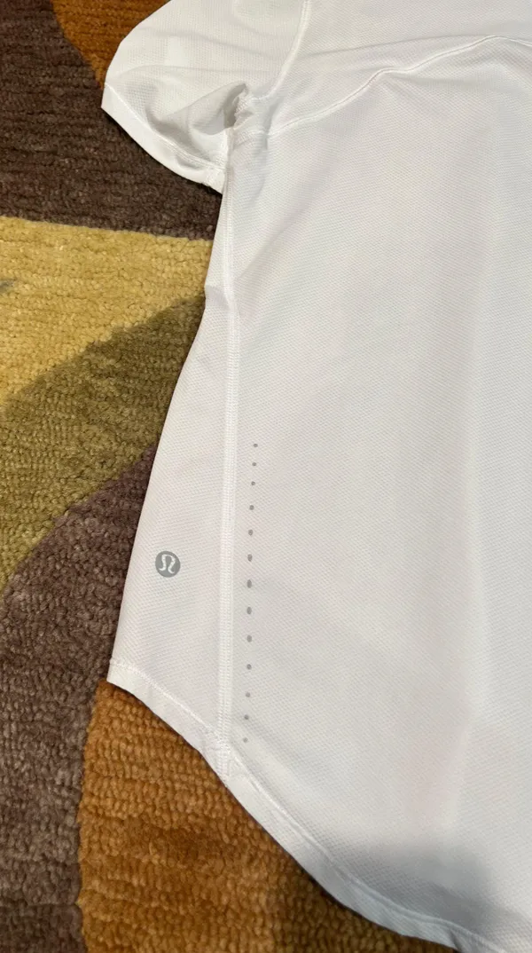 Lululemon White High Neck Running and Training T Shirt Short Sleeve Size 4 - Image 4