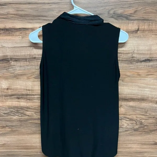 White‎ House Black Market small tank top - Image 2