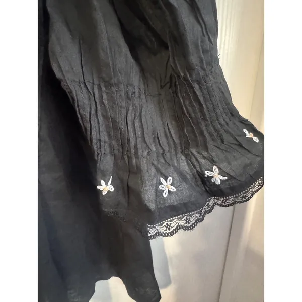 Muse Republic Clothing Black Embroidered Ruffle Blouse Size L NWT - Image 2