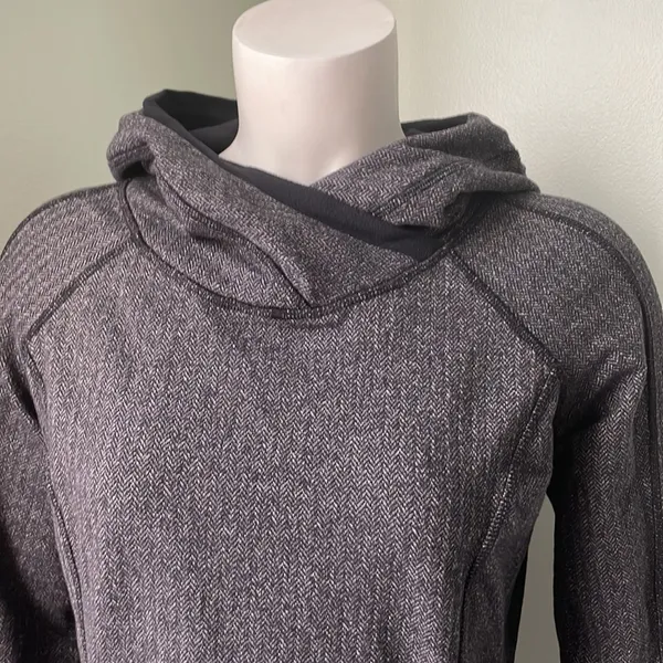 Lululemon Think Fast Pullover Herringbone size 10 - Image 9