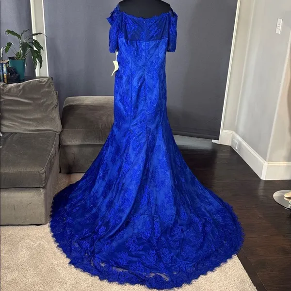 Women’s Full Length Blue Mermaid Fit Off the Shoulder Formal Dress Train Size 18 - Image 5