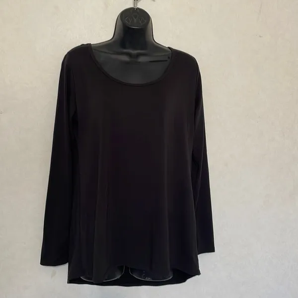 LuLaRoe size medium black, scoopneck, long sleeve tee. Used. - Image 2