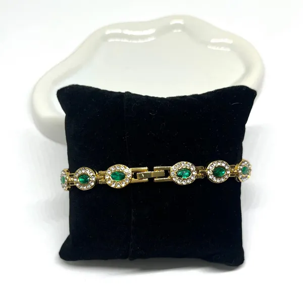 Gold Sparkly Emerald Green Stone Luxury Watch - Image 2