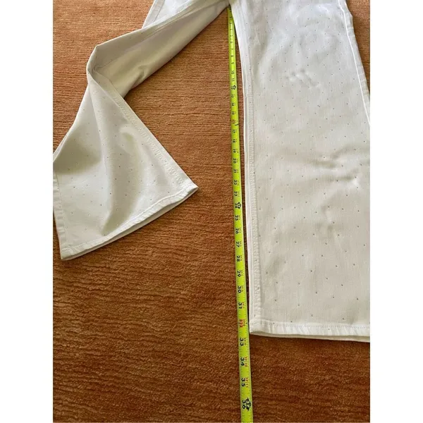 NWT ESPARANTO Bedazzled High Rise White Jeans - Image 8
