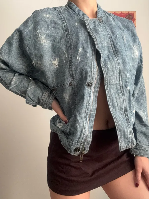 Free people Distressed Lightweight Blue Denim Jacket - Women's medium - Image 8