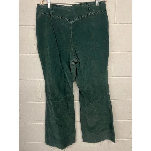We The Free People SZ 35 plus sz Green Corduroy Flare Leg High Rise Seamed Pants - Image 3