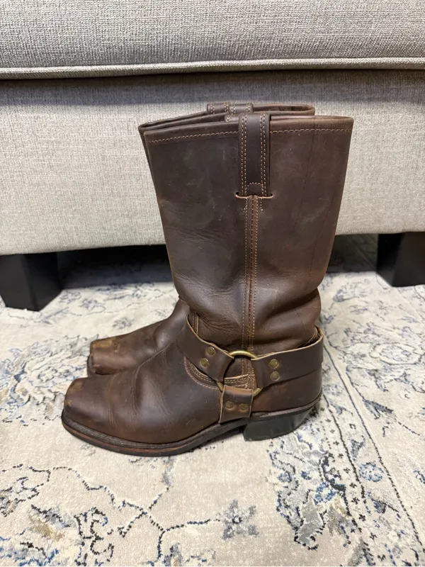 FRYE Harness 12R Boots in Smoke Brown - Image 7