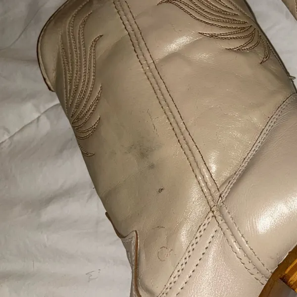 Vintage Dingo Cream Western Leather Boots Size 6.5 - Image 6