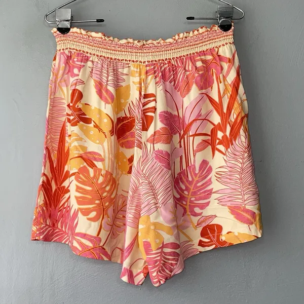 Haute Hippie Shorts Size Medium Hawaiian Tropical Floral India Summer Resort - Image 5
