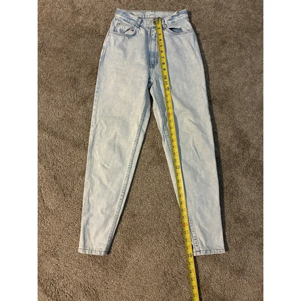Vtg Jordache womans blue skinny jeans light wash Mom jeans button flap 2 80s - Image 5