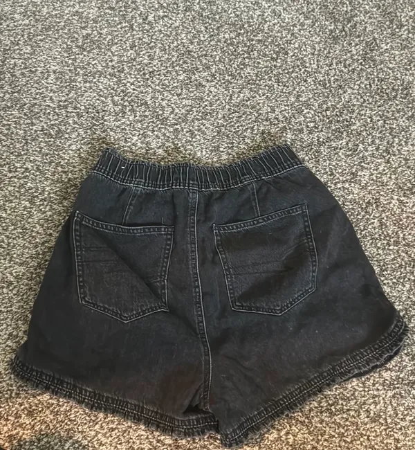 Outfitters Shorts - Image 2