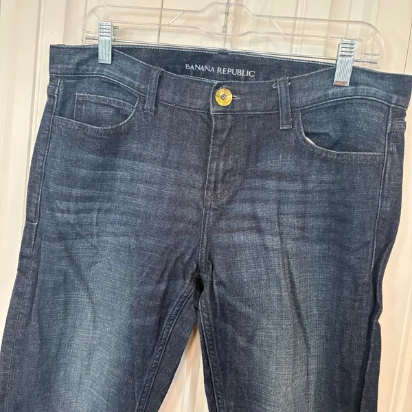 Banana Republic‎ Slim Boyfriend Jeans Size 28 - Image 3
