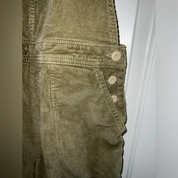 Patagonia Organic Cotton Women's Stand Up Cropped Corduroy Overalls Sage Khaki - Image 8