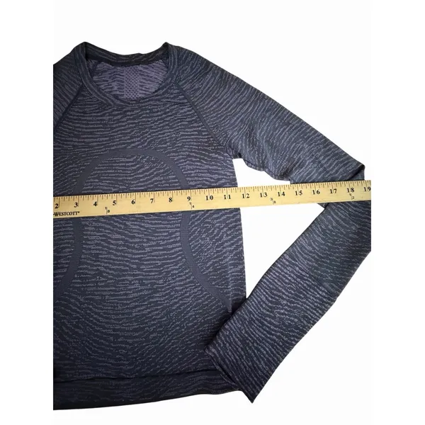 Lululemon Swiftly Tech Size 0 Long Sleeve 2.0 Race Length Purple Gray #HHH6-2 - Image 3
