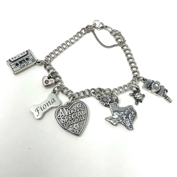 James Avery sterling silver charm bracelet, 8 charms - Image 2