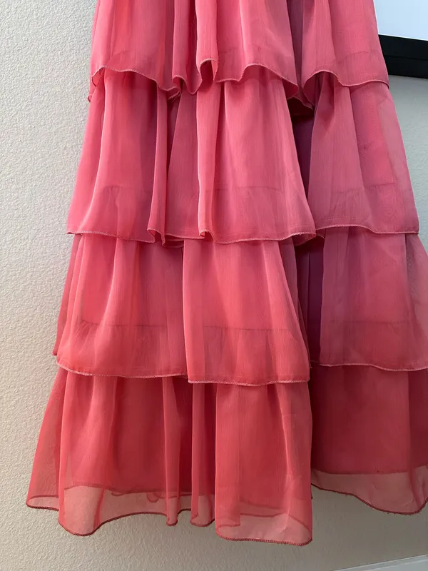 Vintage corset pink ruffle dress Barbie - Image 2