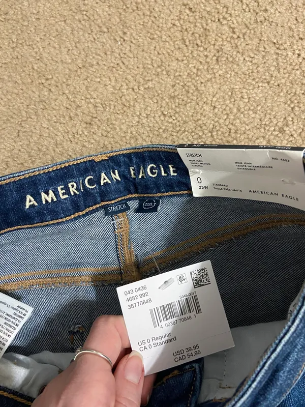 American Eagle Outfitters Mom Jean - Image 3