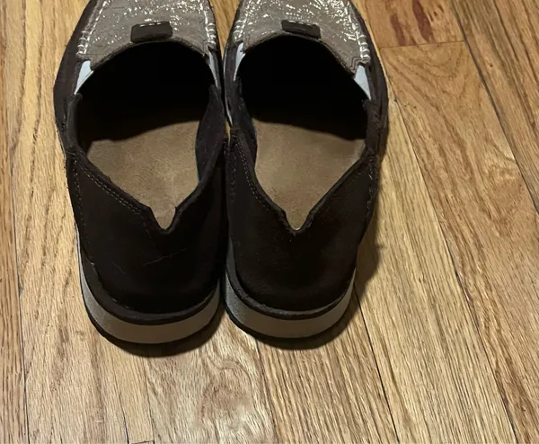Ariat Golden Metallic Slip-Ons | Size 6 - Image 5