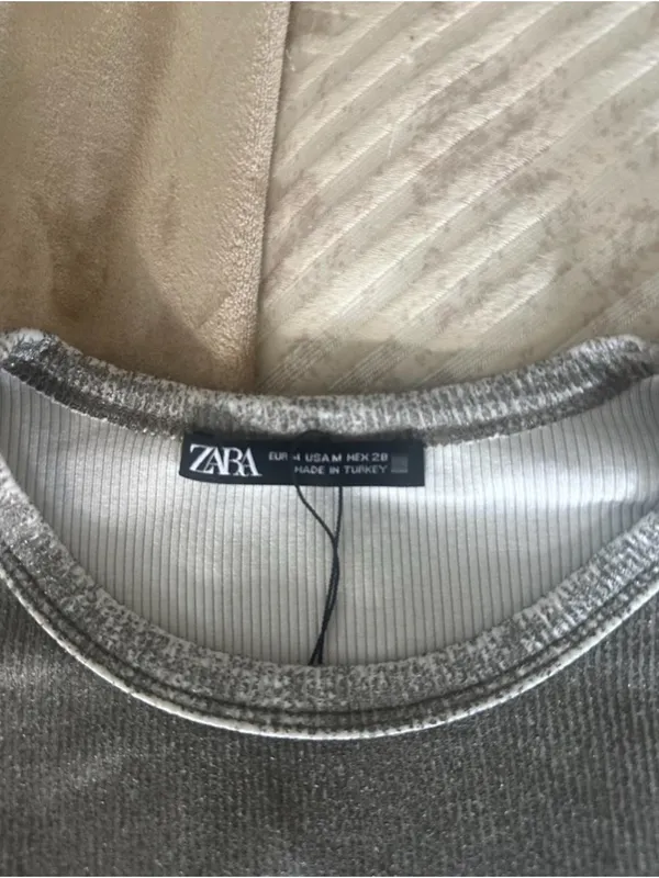 Zara women Metallic Silver Crew Neck T-Shirt - Image 4