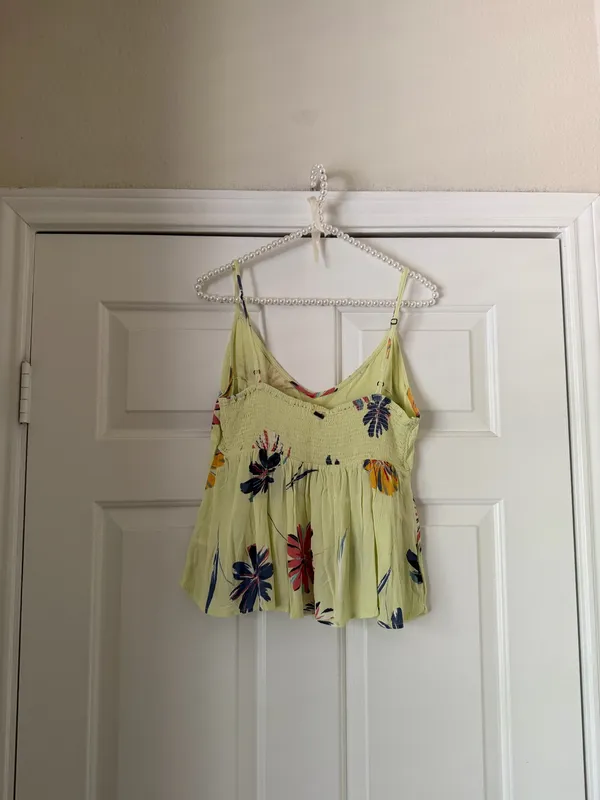 O'Neill Lettuce Green Multi Color Floral Sleeveless Peplum Top - Image 5