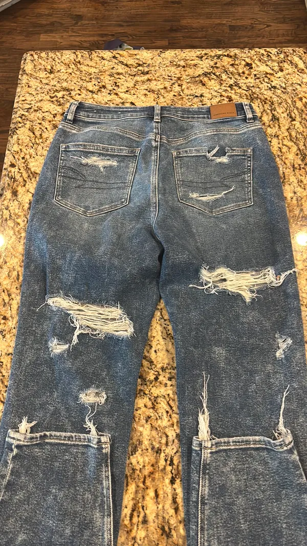American Eagle Jeans - Image 2
