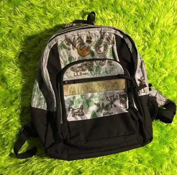 LIGHT BLUE AND BLACK DESIGNED L.L. BEAN BACKPACK - Image 2