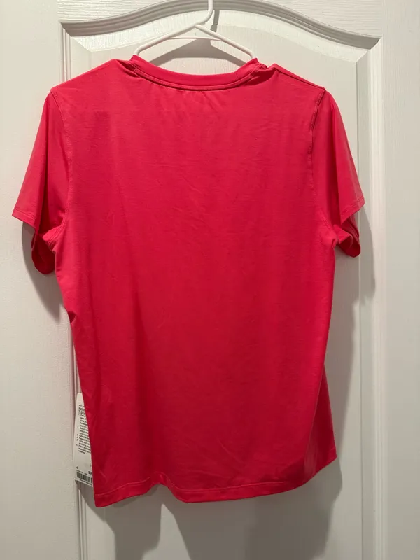Lululemon Short Sleeve - Image 3