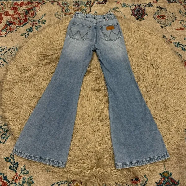 Wrangler x Billabong patched high rise super flare jeans size 24 - Image 6