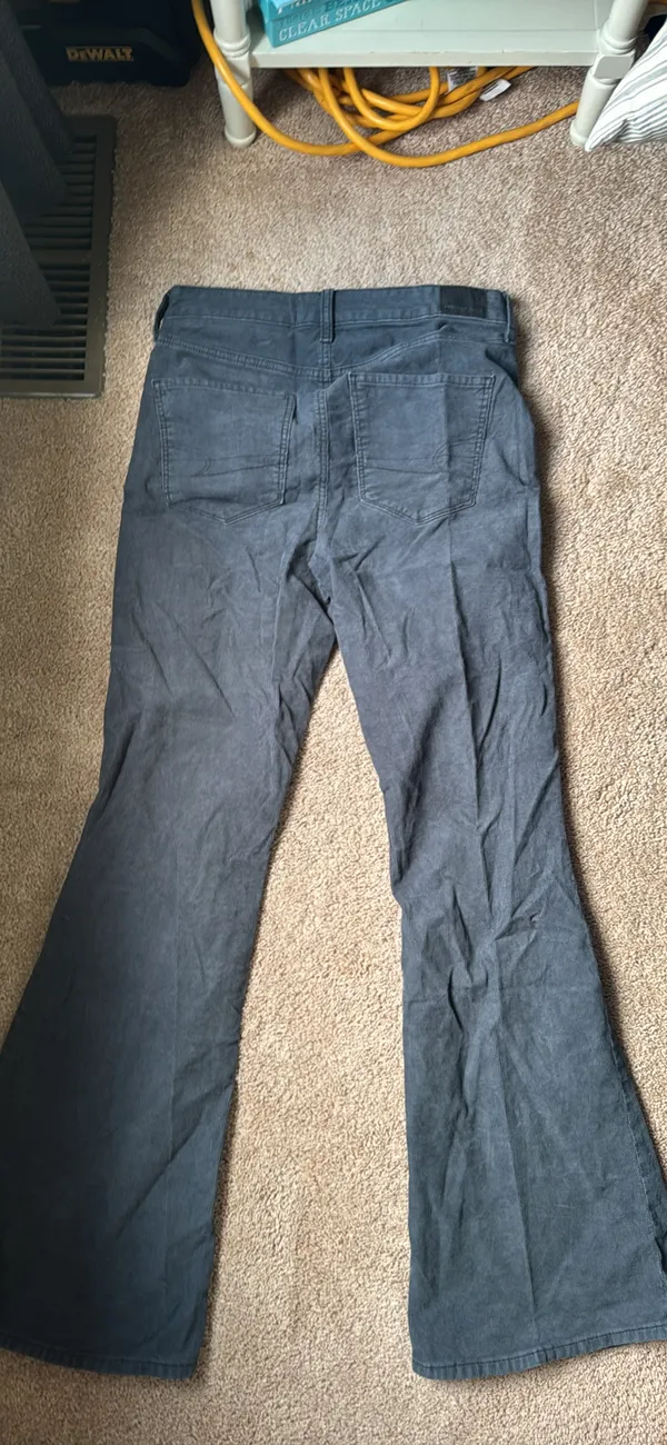 American Eagle Jeans - Image 2
