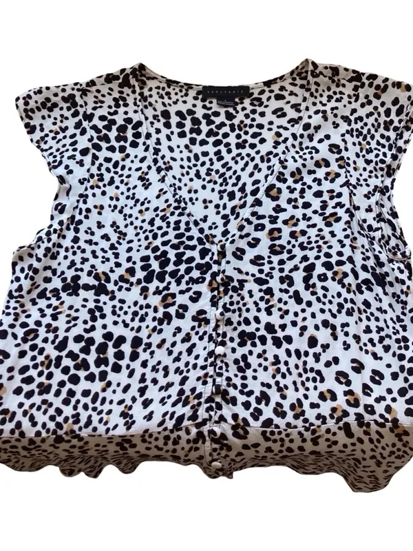 Sanctuary Black & White Leopard-Spot V-Neck Cap Sleeve Top - Image 10
