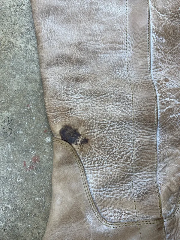 Frye Paige Tall Leather Riding Boots in Light Taupe (with flaw) Size: 9 1/2B - Image 2